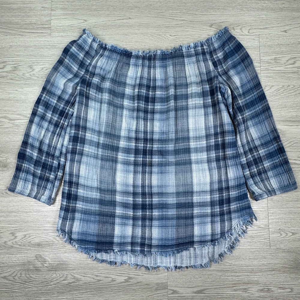 Side Stitch Women Top Off Shoulder Plaid Blue White Med Frayed Hem Cotton Blouse